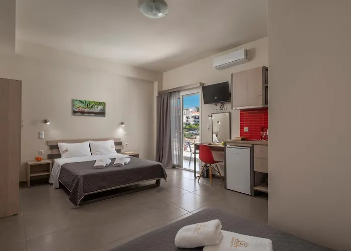 Sunshine Apart-hotel Néos Marmarás