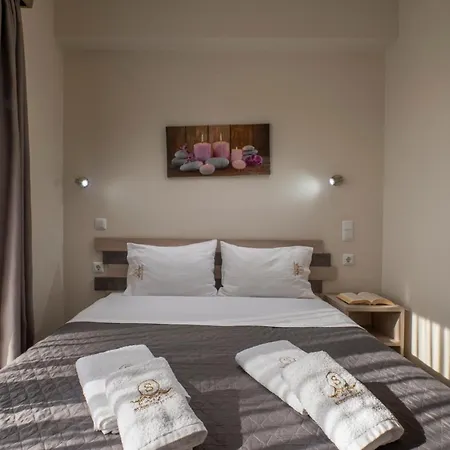 Sunshine Neos Marmaras